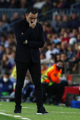 ep-304249918-7 Barcelona's head coach Xavi Hernandez during the Spanish La Liga soccer match between FC Barcelona and Rayo Vallecano at the Camp Nou stadium in Barcelona, Spain, Sunday, April 24, 2022.