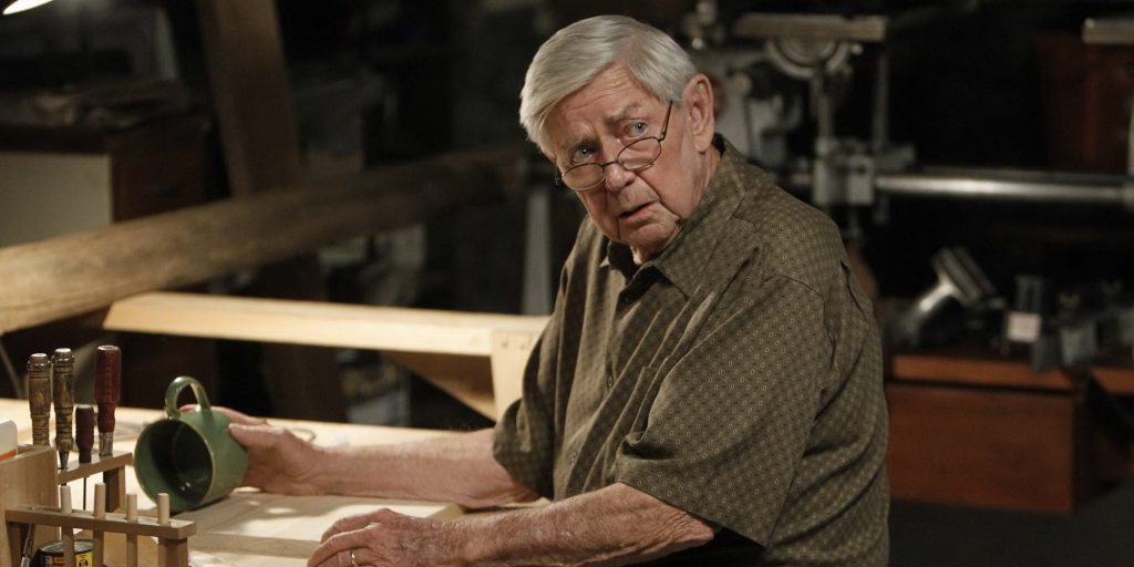 Ralph Waite Net Worth - StiverDigital